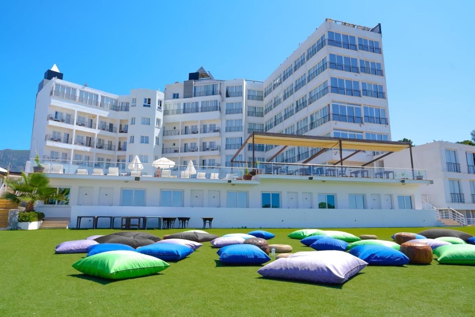 Ada Beach Hotel Krini エクステリア 写真